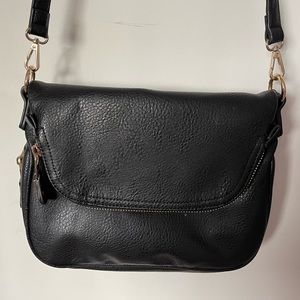 Moda Luxe Crossbody Bag